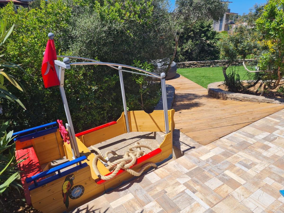 Villa Boat - In Front Of The Sea Stintino Exterior photo